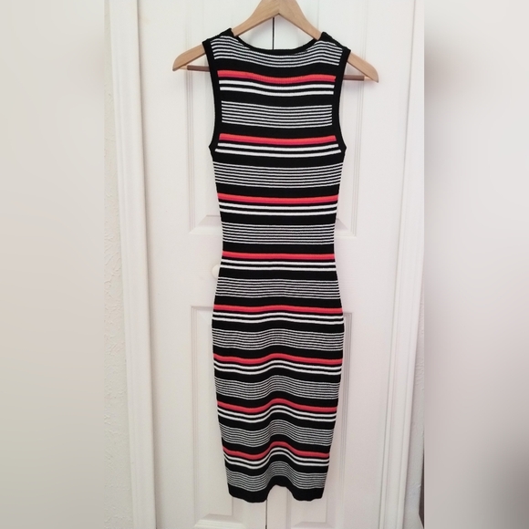 Sleeveless striped Sweater Dress - Picture 3 of 5